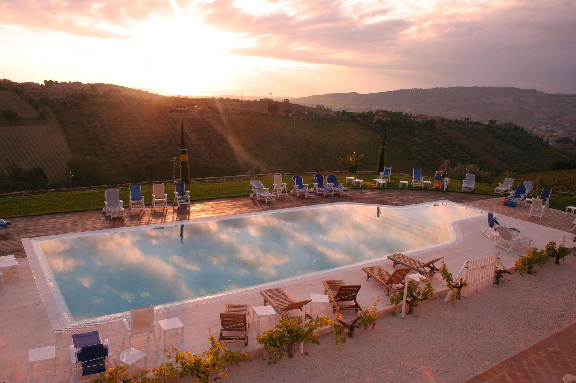 Agriturismo Il Sapore Della Luna Monteprandone Dış mekan fotoğraf